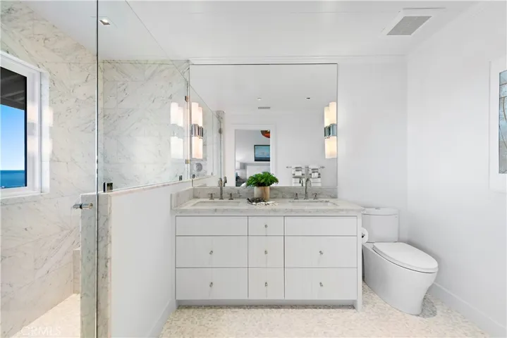 25 Blue Lagoon, Laguna Beach, California 92651