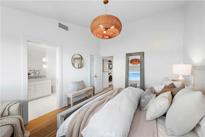 25 Blue Lagoon, Laguna Beach, California 92651