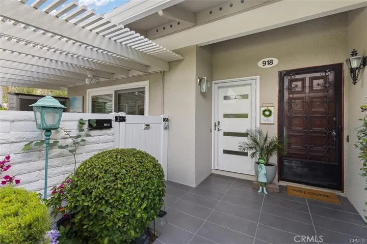 918 Avenida Majorca A, Laguna Woods, California 92637