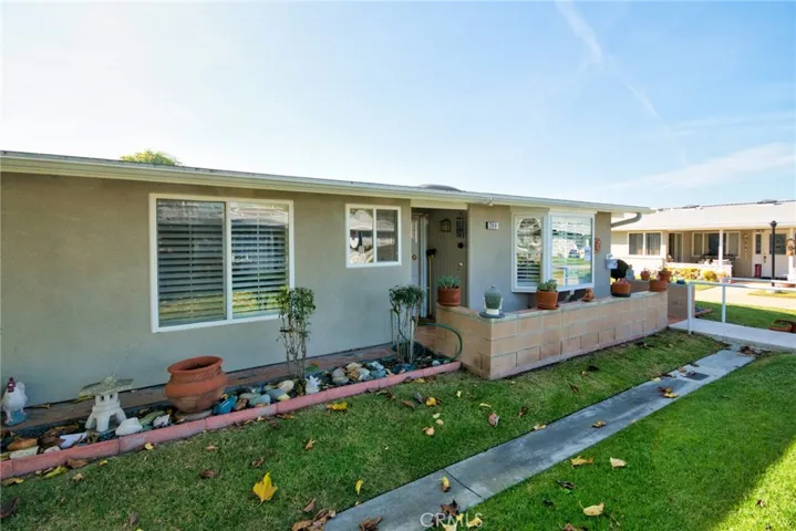 1543 Monterey Road 24g M2, Seal Beach, California 90740