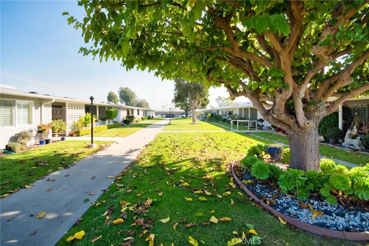 1543 Monterey Road 24g M2, Seal Beach, California 90740