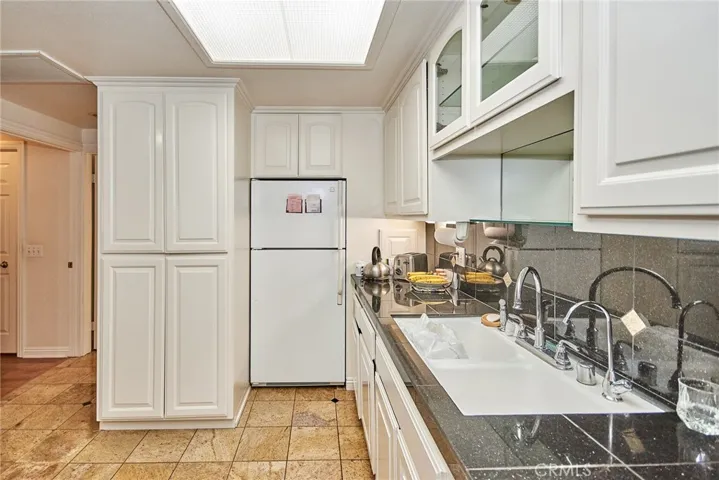 1543 Monterey Road 24g M2, Seal Beach, California 90740