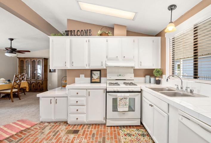 29200 Camino Alba, Murrieta, California 92563