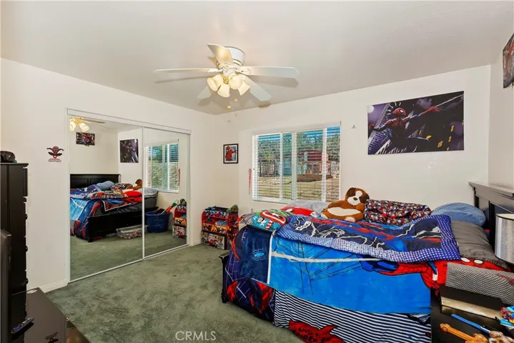 11221 Omelveny Road, Oak Hills, California 92344