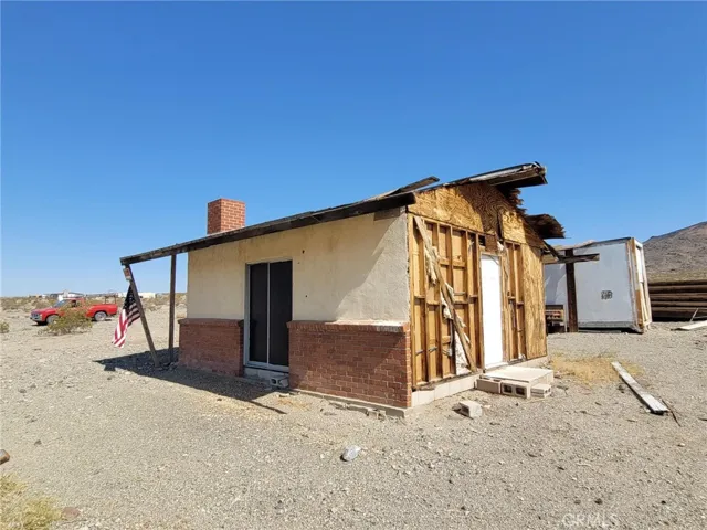 43 Saturn Road, Lucerne Valley, California 92356