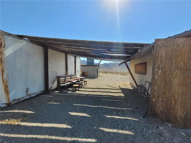 43 Saturn Road, Lucerne Valley, California 92356