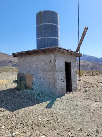 43 Saturn Road, Lucerne Valley, California 92356