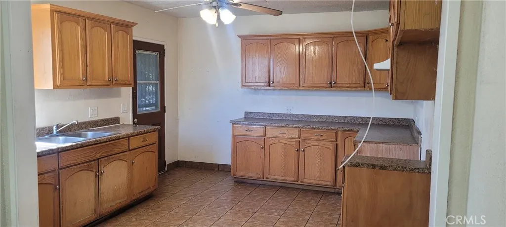2355 Wilma Avenue, Commerce, California 90040