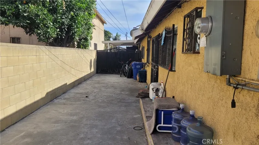 2355 Wilma Avenue, Commerce, California 90040