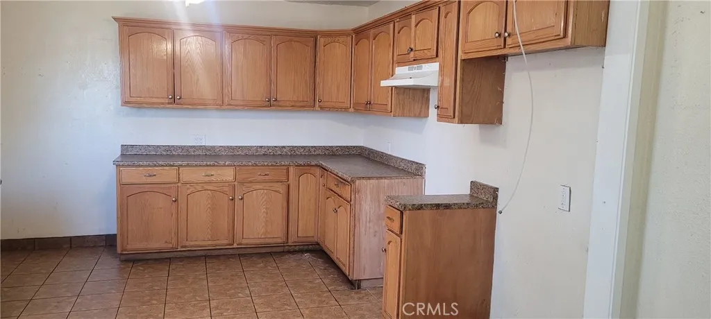 2355 Wilma Avenue, Commerce, California 90040
