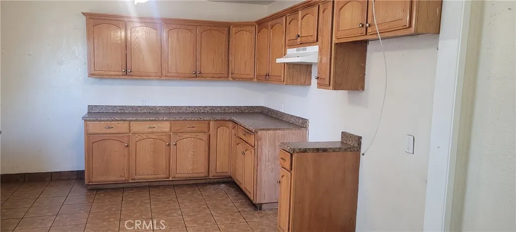2355 Wilma Avenue, Commerce, California 90040