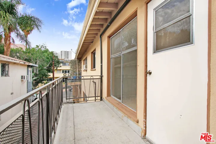 1770 El Cerrito Place, Los Angeles, California 90028