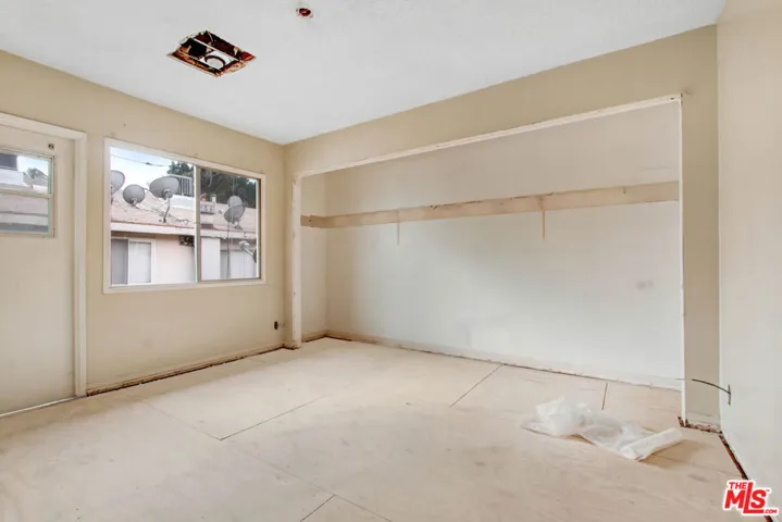 1770 El Cerrito Place, Los Angeles, California 90028