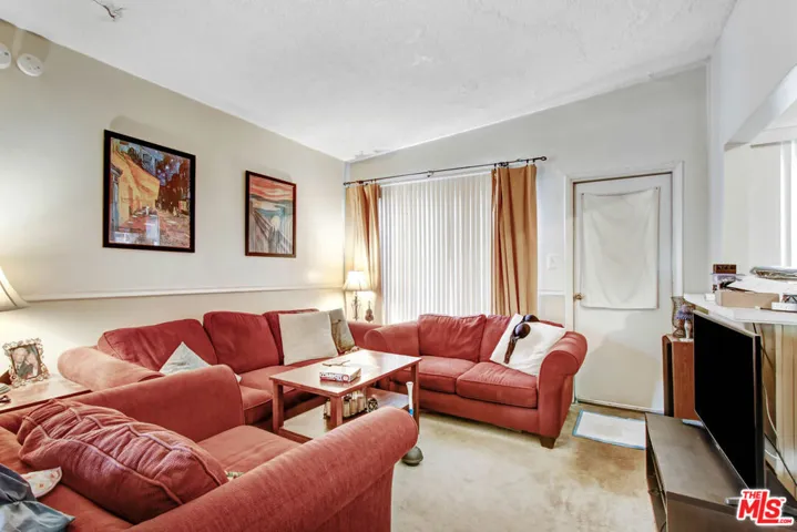 1770 El Cerrito Place, Los Angeles, California 90028