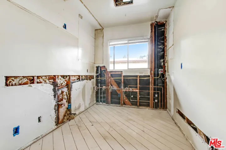 1770 El Cerrito Place, Los Angeles, California 90028