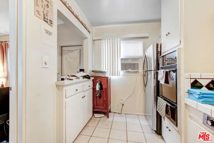 1770 El Cerrito Place, Los Angeles, California 90028