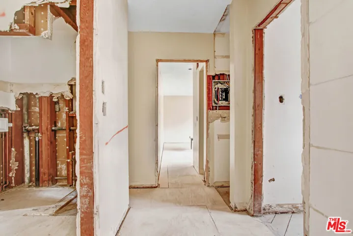 1770 El Cerrito Place, Los Angeles, California 90028