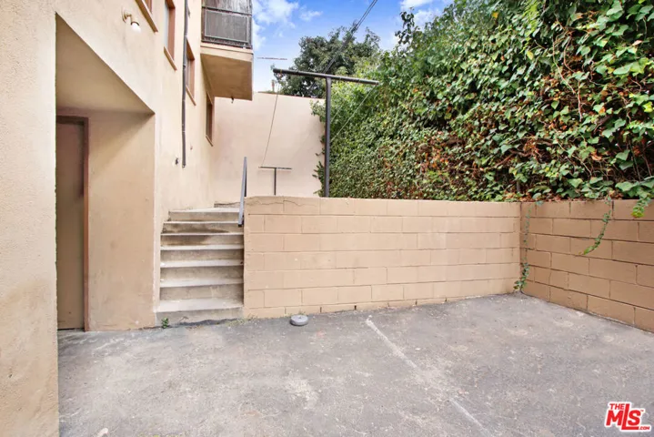 1770 El Cerrito Place, Los Angeles, California 90028
