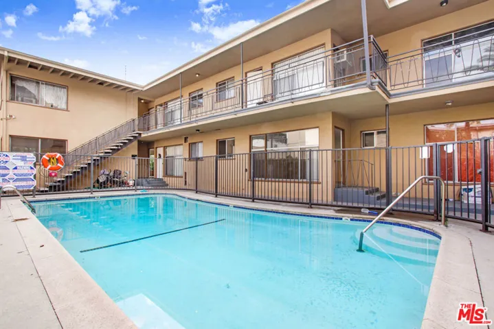 1770 El Cerrito Place, Los Angeles, California 90028