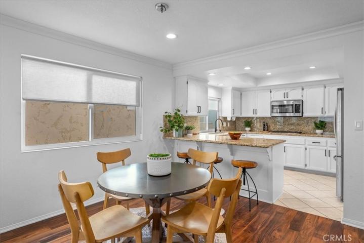1913 Ruhland Avenue Unit B, Redondo Beach, California 90278