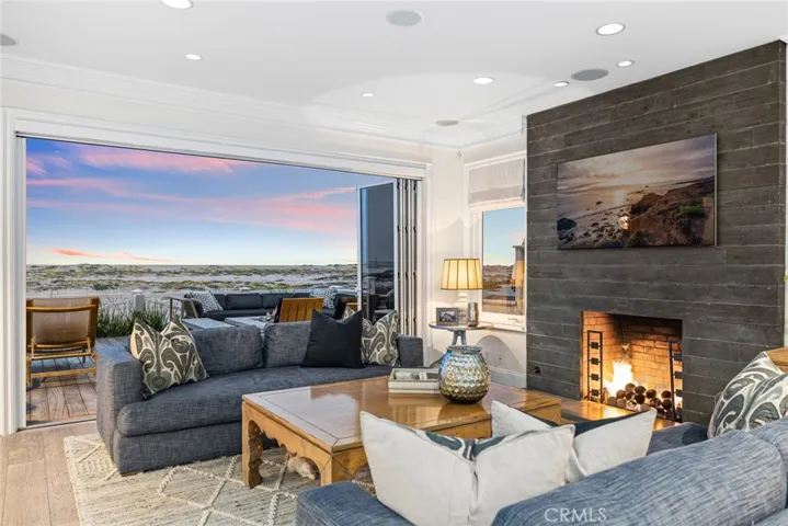 1217 E Balboa Boulevard, Newport Beach, California 92661