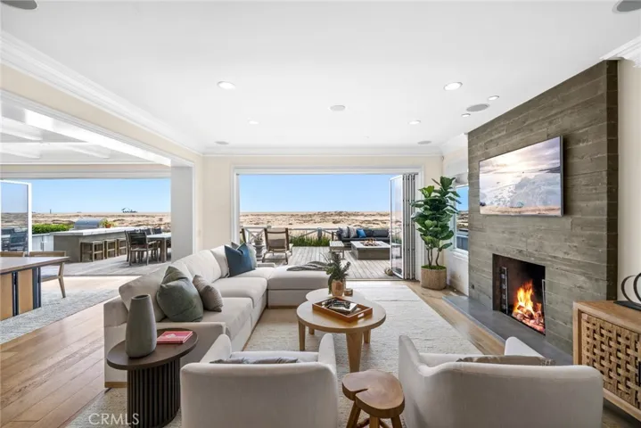 1217 E Balboa Boulevard, Newport Beach, California 92661