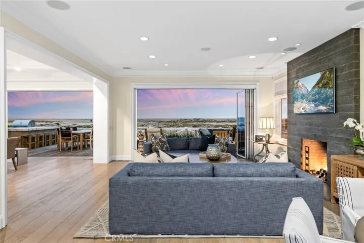 1217 E Balboa Boulevard, Newport Beach, California 92661