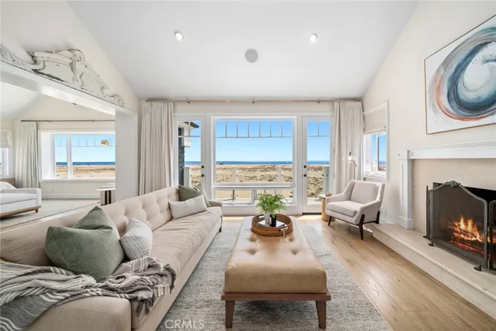 1217 E Balboa Boulevard, Newport Beach, California 92661