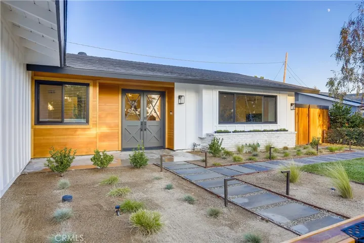 595 S Chipwood Street, Orange, California 92869