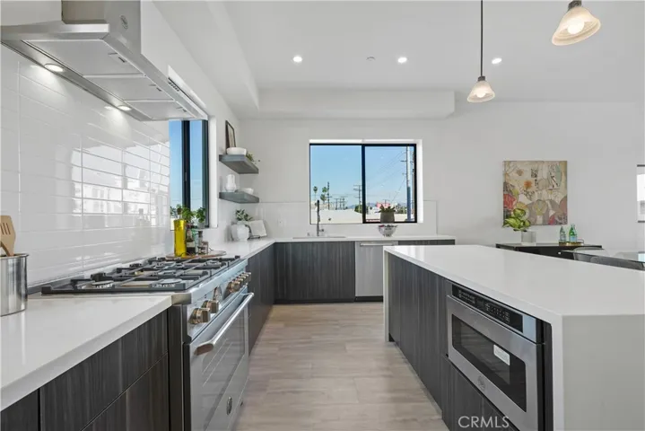 15317 W Lemay, Van Nuys, California 91411