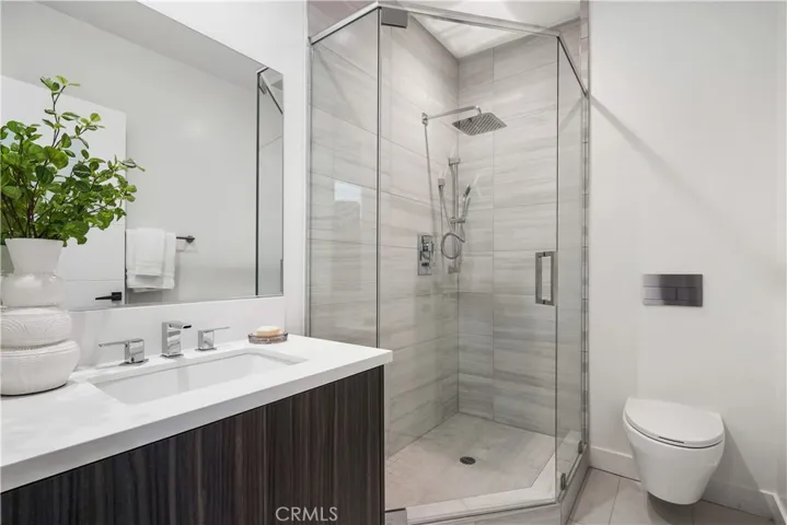 15317 W Lemay, Van Nuys, California 91411