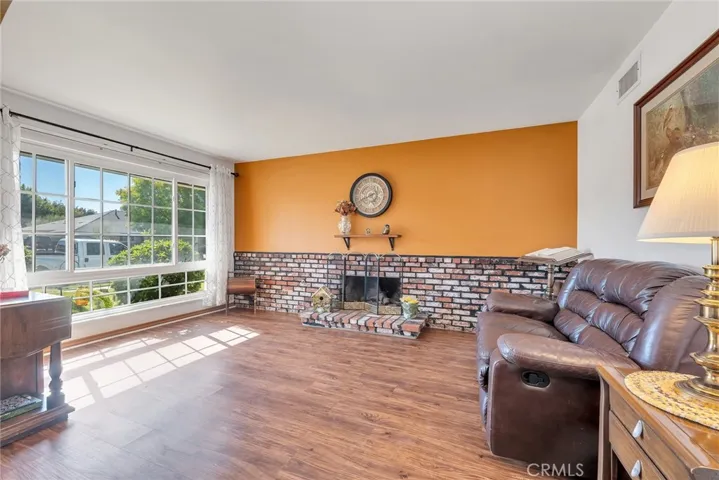 19607 Delight Street, Canyon Country, California 91351