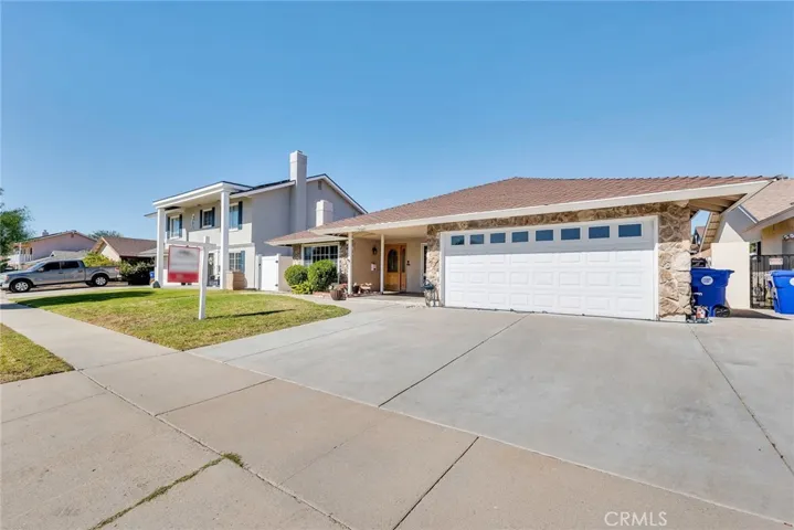 19607 Delight Street, Canyon Country, California 91351