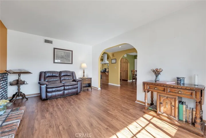 19607 Delight Street, Canyon Country, California 91351