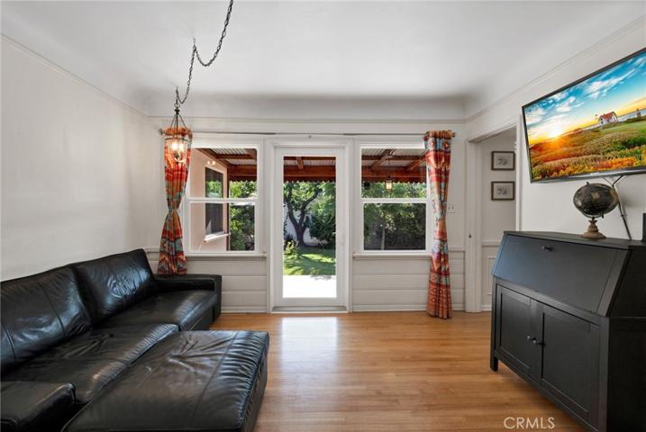 606 Roselli Street, Burbank, California 91501