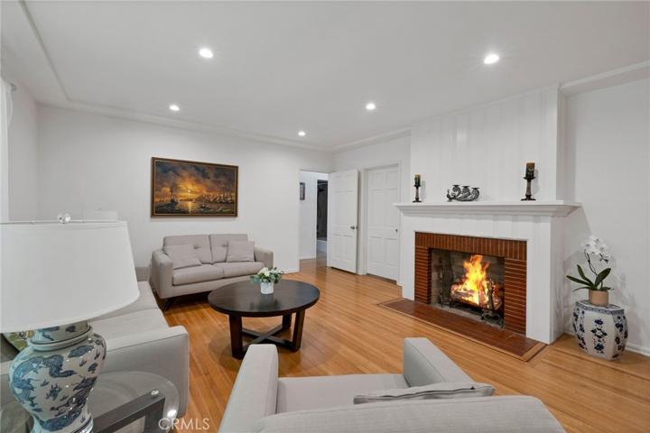 606 Roselli Street, Burbank, California 91501