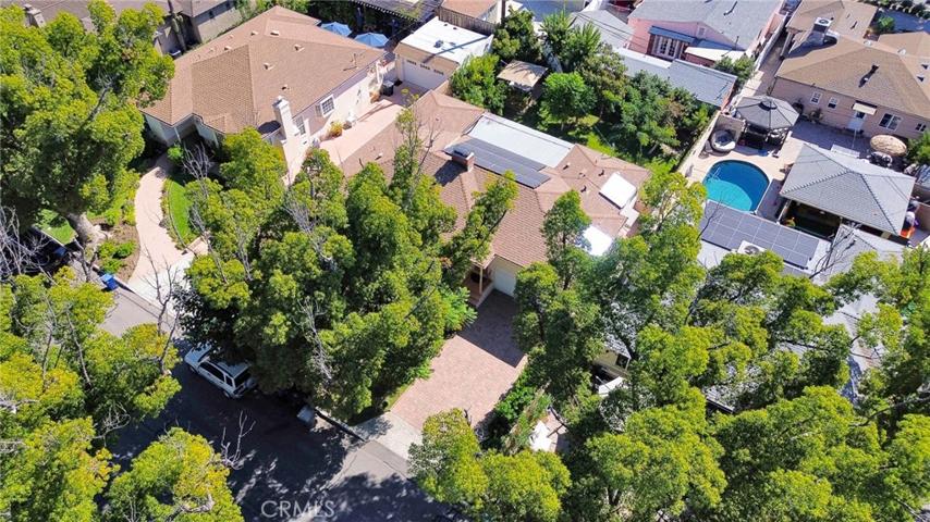 606 Roselli Street, Burbank, California 91501