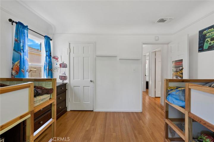 606 Roselli Street, Burbank, California 91501