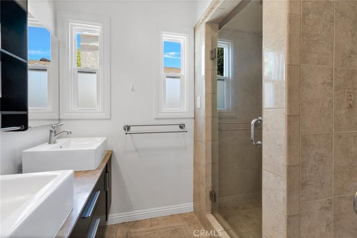 606 Roselli Street, Burbank, California 91501
