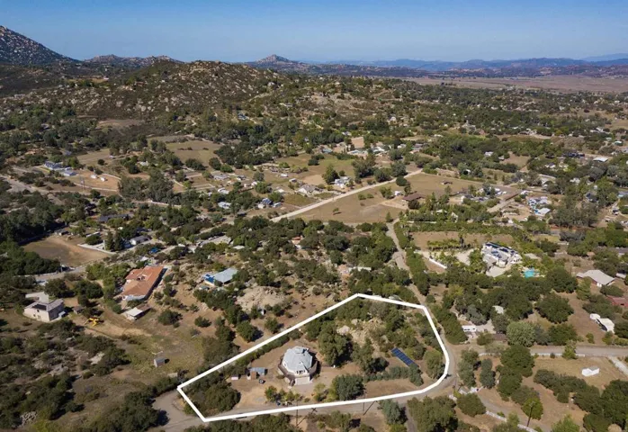 15810 Rosemont Lane, Ramona, California 92065