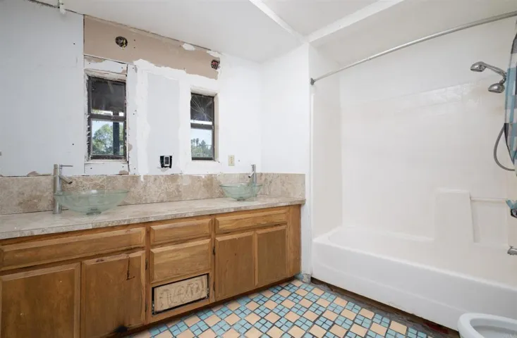 15810 Rosemont Lane, Ramona, California 92065