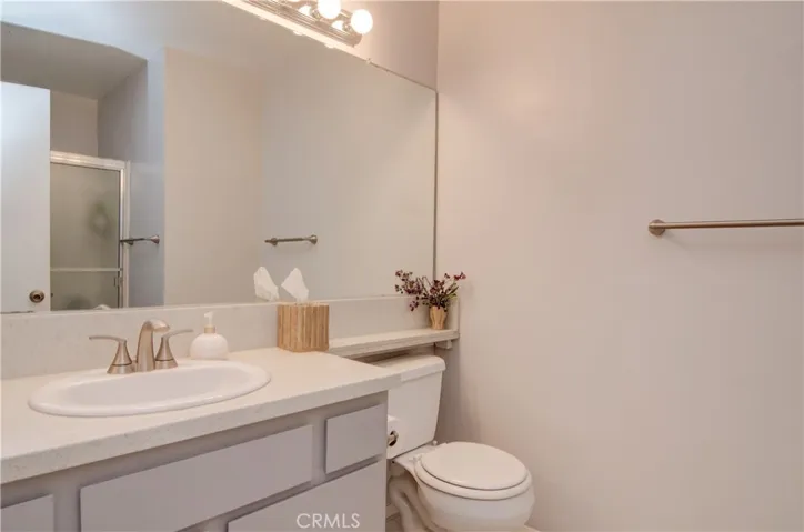 8566 Van Ness Court 22e, Huntington Beach, California 92646