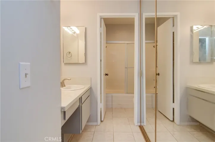 8566 Van Ness Court 22e, Huntington Beach, California 92646