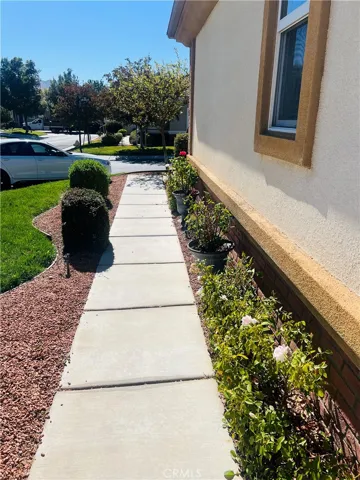 19690 Lucaya Court, Apple Valley, California 92308