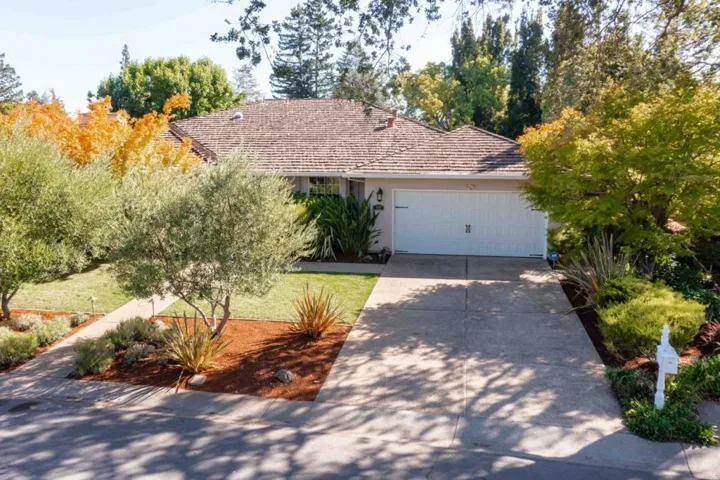 440 San Domingo Way, Los Altos, California 94022