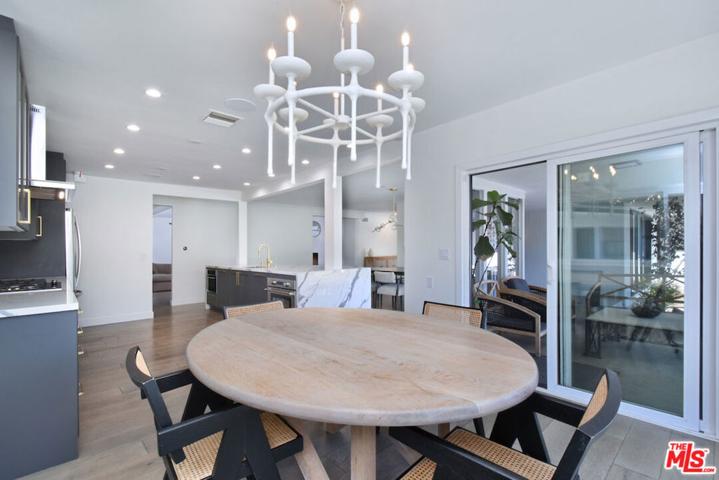 4678 White Oak Avenue, Encino, California 91316