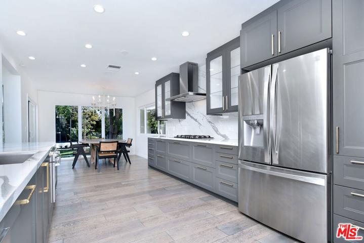 4678 White Oak Avenue, Encino, California 91316