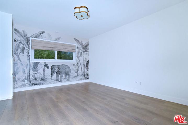 4678 White Oak Avenue, Encino, California 91316