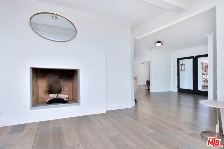 4678 White Oak Avenue, Encino, California 91316