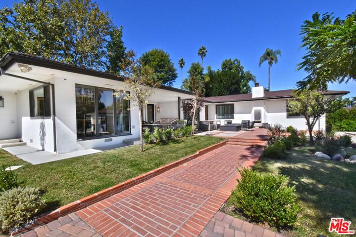 4678 White Oak Avenue, Encino, California 91316